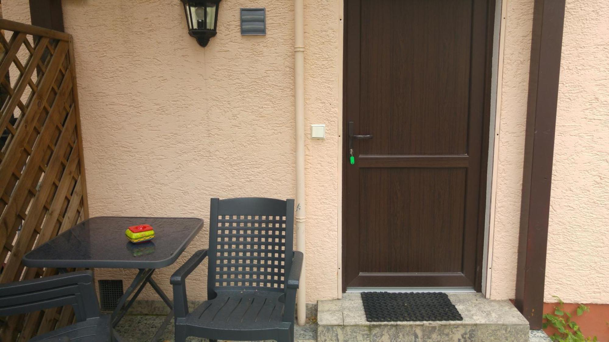 Apartment Rhein Main Хоххайм ам Майн Стая снимка